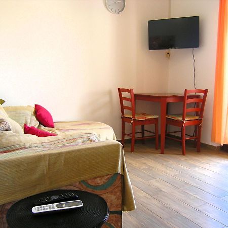 Apartman Braut Крк Екстер'єр фото
