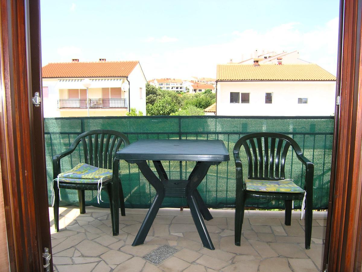 Apartman Braut Крк Екстер'єр фото